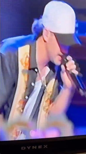 Kutter Performs at “Indian Idol”