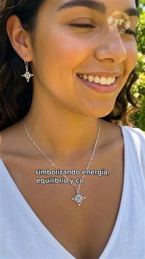 Juego de Dije y Aretes Nudo de Bruja de Joyas Peruanas