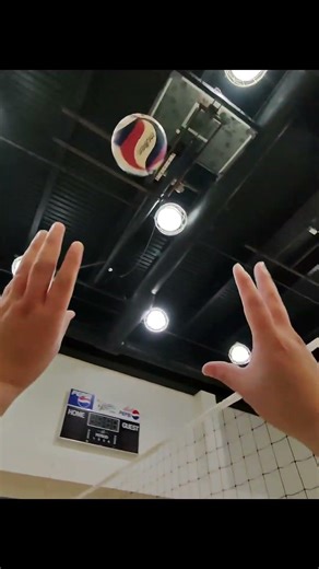 Unbelievable POV Volleyball Skills! #volleyball #gym #streamladder