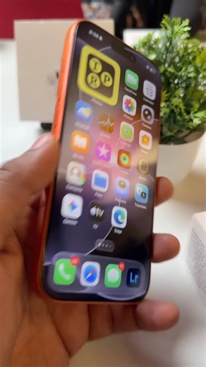 How to USE AirDrop on iPhone? 44/100 Days iPhone Beginner Series #iphonetips #viralshort #iphone