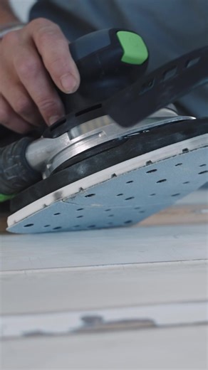 100% DE POLYVALENCE 😍 Grâce à la nouvelle ponceuse sur batterie DTSC 200. Sa grande surface d’appui et sa ponte qui permet une précision parfaite jusqu’aux bords ✅💚 Un seul appareil pour une efficacité maximale et des finitions impeccables.💚 Disponible chez votre distributeur habituel 🤩👇 Ponceuse Delta sur batterie DTSC 200-Basic : référence 577713 🌐 festool.fr/@577713 #festool #festoolfrance #festoolfan #festoolme #tools #powertools #nouveauté #igtools #toolsofthetrade #ponceuse #ponçage 