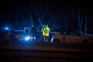 18K views · 115 reactions | A man has died after being electrocuted by a pylon in south Manchester. Emergency services were called to the scene near Princess Parkway on Wednesday evening. Police say the man was sadly pronounced dead at the scene. The death is not being treated as suspicious and a file will be passed to the coroner. | Manchester Evening News | Facebook