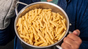 How to prevent your pot from boiling over with this clever trick