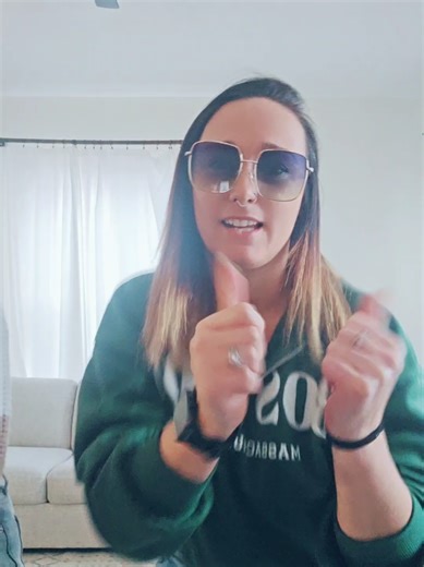 #twins #tellmewhentogo #fypシ #shades #viral 😝🩷 @Melanie Wold