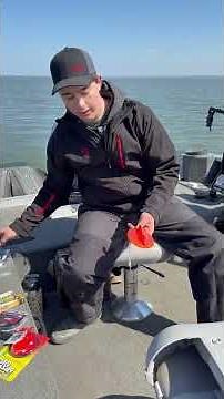 Setting up a dipsy diver for trolling on Lake Superior!
