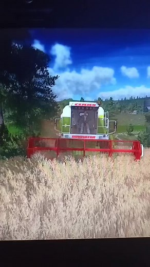 Exciting Farming in FS22 with Class Dominator Ursus 1614 and C360
