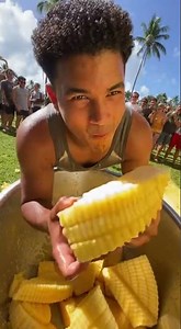 Giant Banan bigger than us! Cutting & tasting! #giantfruits #foodchallenge #shorts