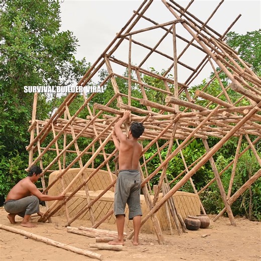 #Building #Natural | Survival Builder Viral