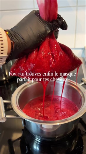 Cheveux secs, cassants et ternes ? Voici le masque qu’il te faut ✨ Seulement 3 ingrédients : Manioc, Gombo et Hibiscus 🌺 Toutes les vertus se trouvent dans la description de la précédente vidéo 🌱 #manioc #gombo #hibiscus #masquecheveux #soinnaturel