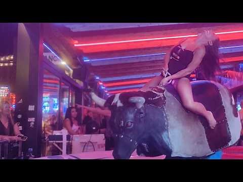 Wild Ride Showdown! Gorgeous Girl vs. Mechanical Bull in Benidorm 4K Action September 2024