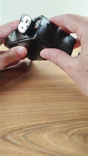 Zenit 35F Film Camera - Battery Install