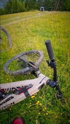 NO TOOL? NO PROBLEM 😉👍🏻 Loose shocks, axles & high pivot issues #EMTB #MTB #BIKEDAYS