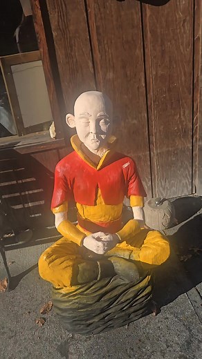 Did someone say Avatar..... #aang #thelastairbender #chainsaw #carving #wood | Woogity Wood Works