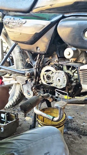 Splendor Engine Opening Process 🔧 | Full Engine Repair | Bike Engine Work #shorts