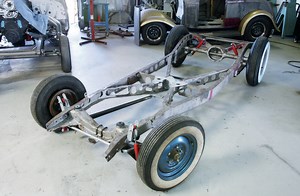 Bringing a 1940 Ford Pickup Truck Chassis Back to Life