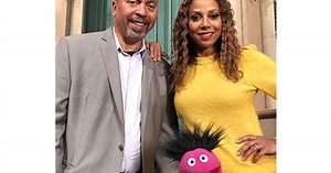 Highlights - Holly & Matt visit Sesame Street - Meet the Peetes