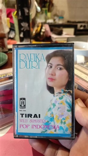 RAFIKA DURI - Tirai Lagu Lawas