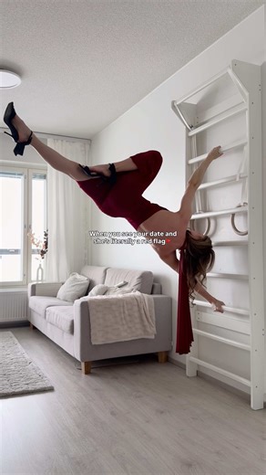 Don't say I didn't warn you💃🏼🚩 Home gym setup:@Nalamoves ❤️ Link in my profile! #fitness #calisthenics #datenight #homeworkout #fitnessmotivation