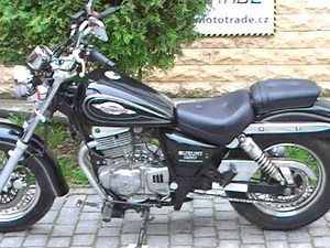 Suzuki GZ 250 Marauder