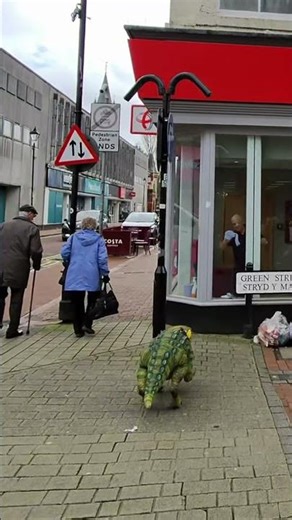 Confused this man cleaning the windows