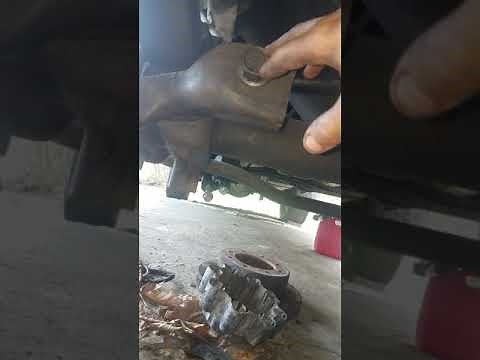 How to install track bar on 2002 Ford F350 part 2