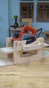 Electric Hand Planer Hack! #ElectricHandPlaner #DIYProjects #WoodworkingHacks #HomeImprovement #ToolTips #Craftsmanship #WoodworkingCommunity #PlanerHack #HandymanTips #CreativeWoodwork | Smart DIYs & Crafts | Facebook