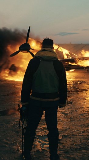 @ipostfilms on Instagram: "The scene with Tom Hardy’s Spitfire landing on Dunkirk beach was real, done on-location with an actual Spitfire in flight, and was the first time a plane landed on that beach since 1940. After the scene was completed, however, the Spitfire became stuck in the sand. There was subsequently a frantic rush to get the valuable Spitfire off of the beach before the incoming tide could damage it. What are your thoughts on Dunkirk? 💭"
