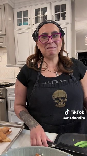 Lisa Valastro on TikTok