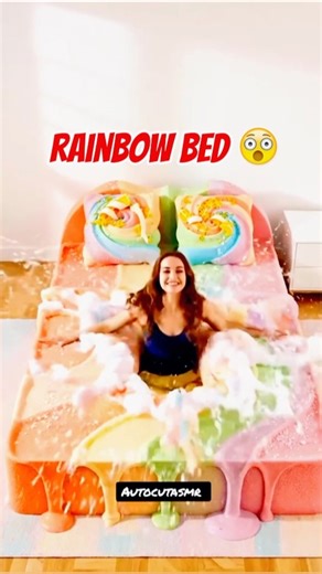 Which random bed would you choose for rest and sleep after school? 🛌🏩