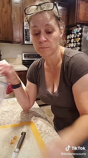 Preserving Tomatoes by Freezing: A Homestead Guide