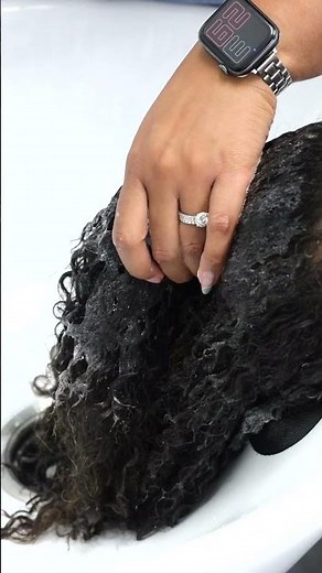 How Often Should You REALLY Clarify Your Hair👀