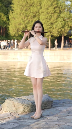 10K views · 609 reactions | This is a traditional Chinese musical instrument -- bamboo flute（竹笛）#竹笛 #中国传统乐器 | Love.Chinese.music | Facebook