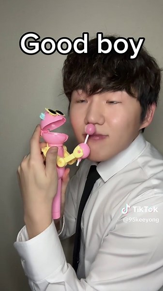 Candy Kiss Challenge: Sweet Smells and Fun Kisses