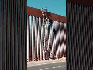Border Patrol in Action Calexico Ca #southernborder #immigration #trump #ice #borderjumping #lamigra