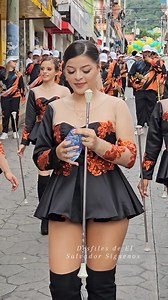 4.9M views · 10K reactions | Momento de Hidratación #fypシ #dance #music #sport | Desfiles de El Salvador | Facebook