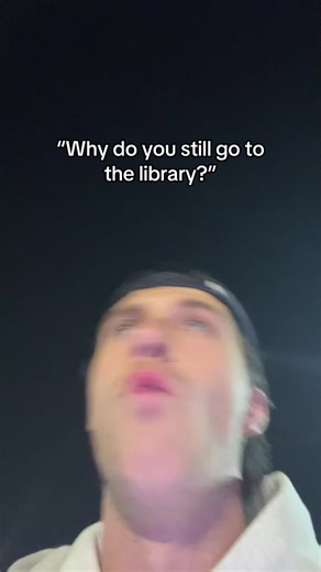 God forbid I surround myself with books and good energy as I leave 4.75 star Fable reviews #booktok