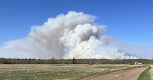Windy conditions continue as wildfire burns in Sturgeon County