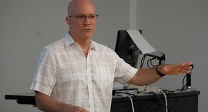 Professor of Ethnomusicology Robin Moore talks about music in Cuba