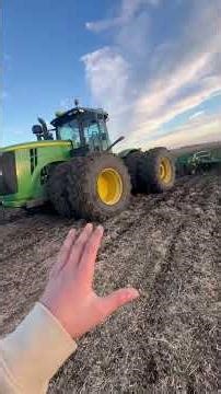 9510 chisel plowing in the mud!!