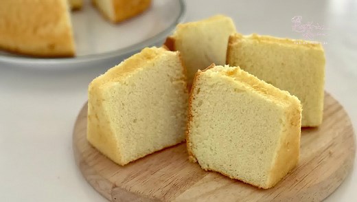 Honey Chiffon Cake 蜂蜜戚风蛋糕 YouTube channel https://youtu.be/2AfhPmsYzQM ► Instagram: https://www.instagram.com/katherinekwa/ ► Support my recipe book :https://kathrinekwa.com/ ► Simple Sweet Tooth: http://edu.bigpropel.co/ebook-offer/ | Kathrine Kwa Baking Tutorial - 烘焙教学