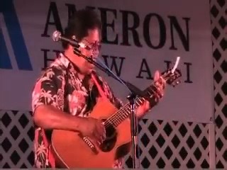 Ledward Kaʻapana — “Weeha Swing” at Windward Hoʻolauleʻa 🎸 Led takes a Sonny Chillingworth favorite for a spin and turns the festival lawn into a listening room. “Weeha Swing” is pure kī hōʻalu fun—built on a rock-steady alternating bass, snappy vamps, and a melody that dances. Led keeps the engine humming with that unshakable pulse, then threads in harmonics, slides, and clean runs that tip the hat to Uncle Sonny while sounding unmistakably like Led. You can hear why pieces like this live so w