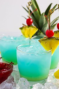 Bluewater Breeze Cocktail