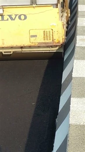 Tandem Roller rolling. #automobile #lodingsoil #machine #construction #power