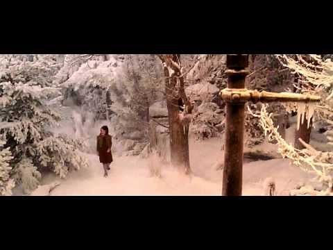 Lucy discovers Narnia