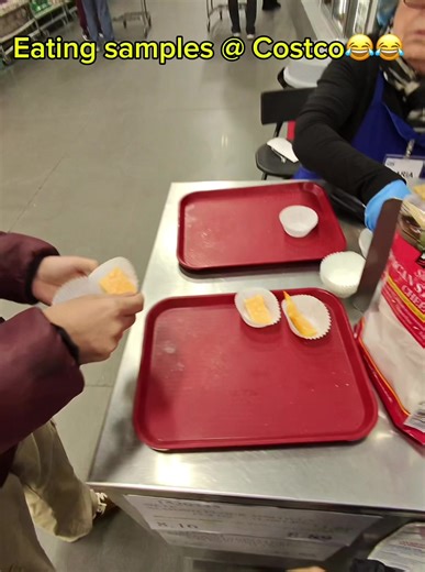 @MellamooAndres just two guys eating out#radicalwoods #prank #harmless #jewish #jokes