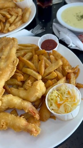 97K views · 661 reactions | Every bite of Halibut House hits just right, from golden fish & chips to options like our fresh, flavour-packed halibut burger. Can you pick a favourite? We can’t! #HalibutHouse #HalibutBurger #FishandChips | Halibut House | Facebook