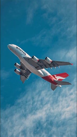 Qantas A380 Aborts Landing and Executes a Go-Around #Qantas #a380 #airbus #planespotting #aviation | PJ Daddy