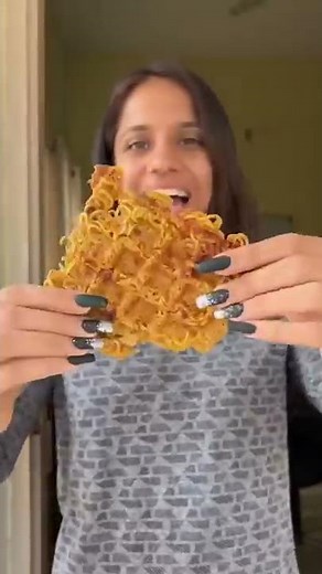 Waffle Challenge Ka Last day | Mast Cheez Ka Waffle Banaya 😋 | So Saute #shorts