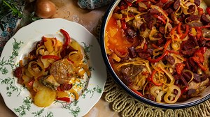 Živáňská pečeně na plechu: Dokonale šťavnatý mix chutí a vůní je jednoduchý na přípravu a nenáročný na nádobí