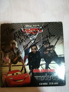 Moderatto - Autos, Moda y Rock & Roll